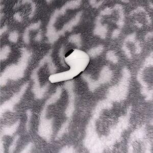 Apple AirPod pros 1st Gen replacement